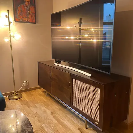 Mycondo No - Center 아파트 *